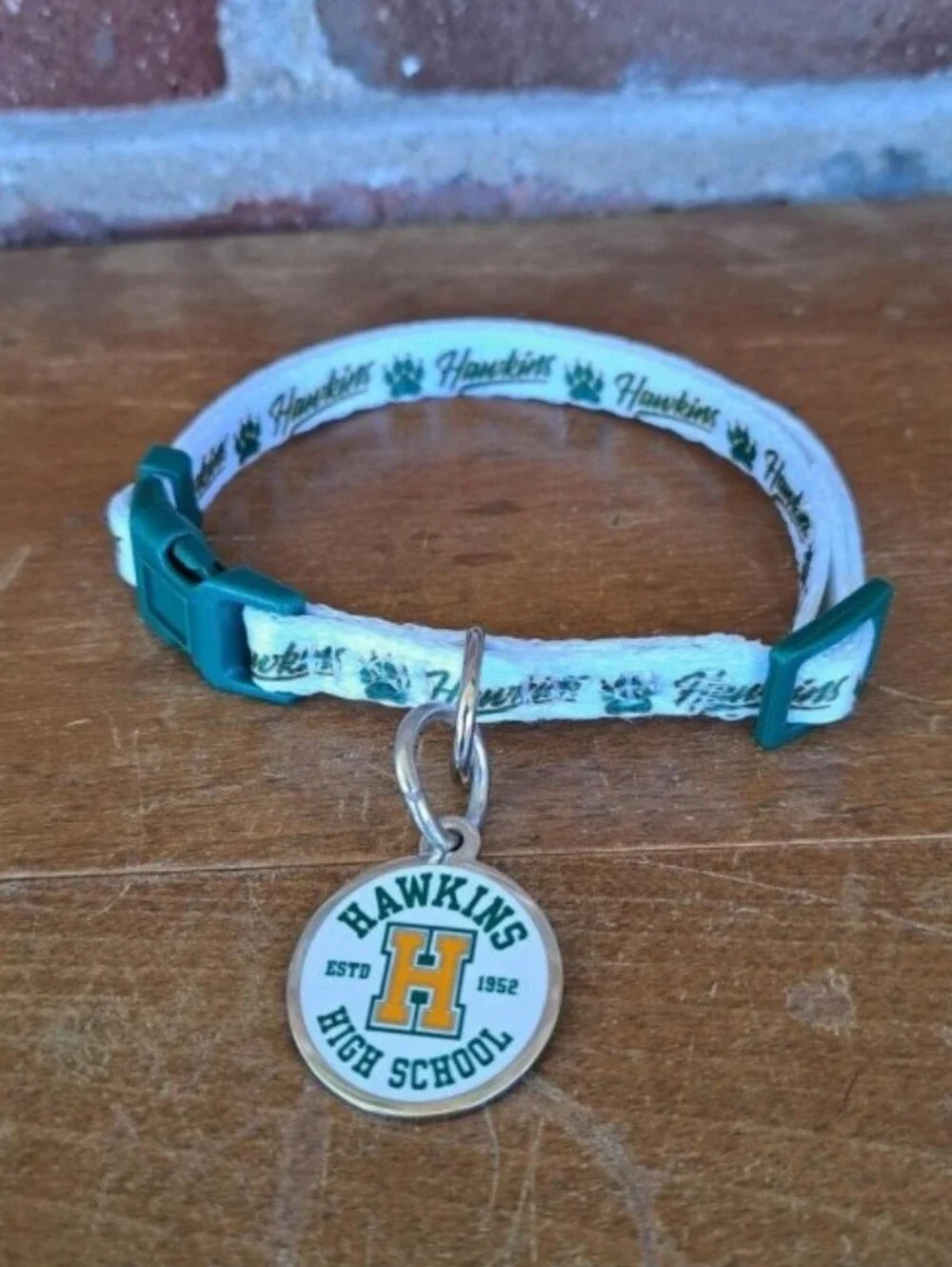 NWOT Stranger Things Hawkins High School Pet Collar